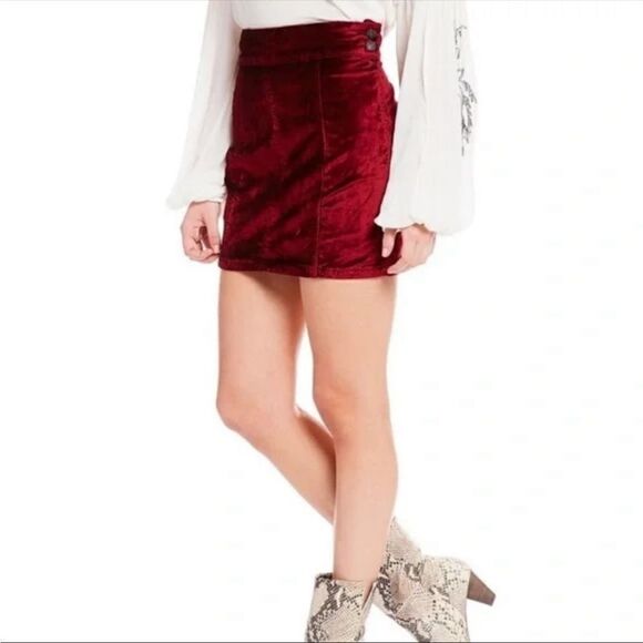Free People Burgundy Retro Velvet Mini Skirt Size 31 New - Picture 1 of 3